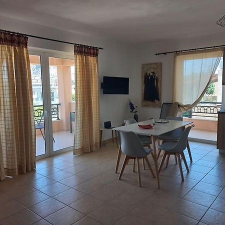 Sophie'S Sunny Spot 1 Apartment Yefira Luaran gambar