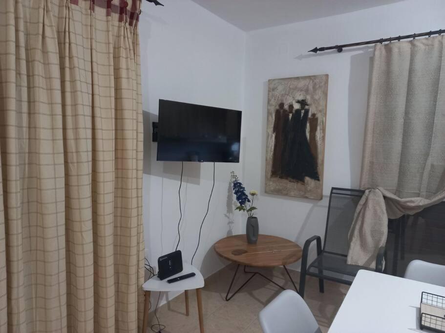 Sophie'S Sunny Spot 1 Apartment Yefira Luaran gambar