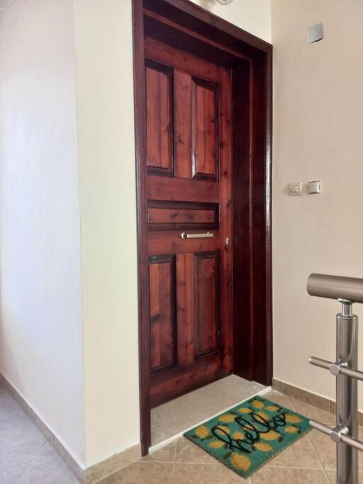 Sophie'S Sunny Spot 1 Apartment Yefira Luaran gambar